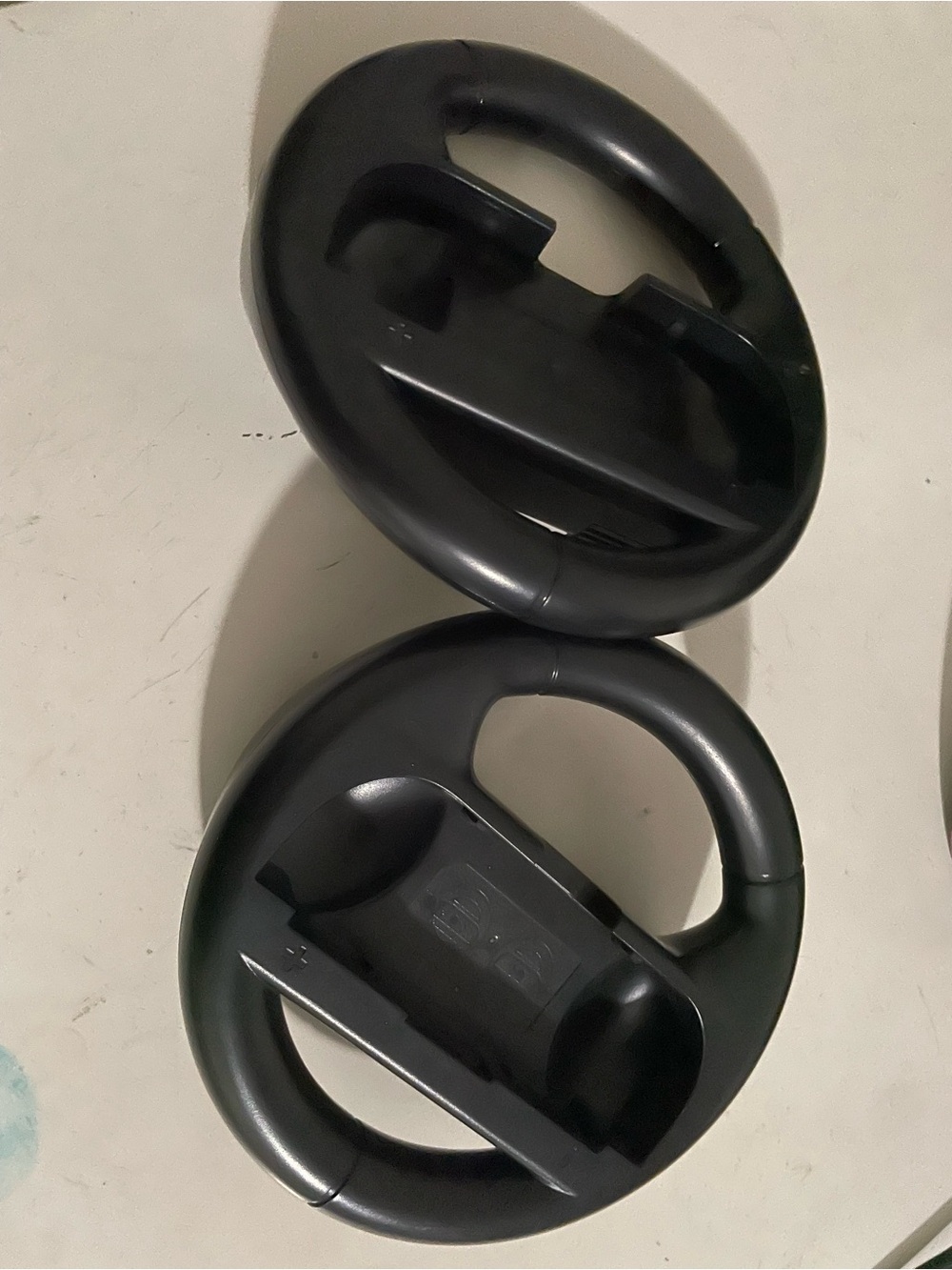 Nintendo racing steering wheels- compatible with the switch 1